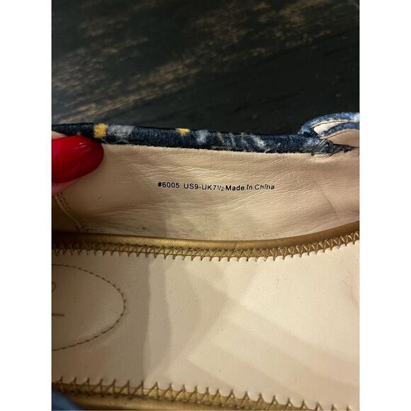 CAbi Carnaby Blue Velvet Floral Preppy Loafers sz 7.5 EUC - Picture 7 of 7